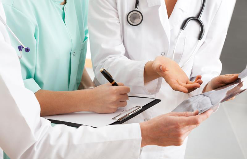 又一家公立医院宣布倒闭！医护人员：空荡的病房，缩水的绩效(图4)