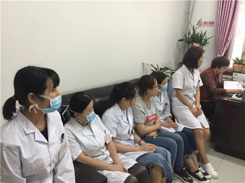 医院礼仪培训对员工有什么好处(与患者沟通礼仪注意事项)(图1) 医院礼仪培训对员工有什么好处(与患者沟通礼仪注意事项)(图1)