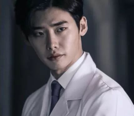 最新医院各科室工资待遇曝光！检验科收入垫底？34%的医生想跳槽(图1)